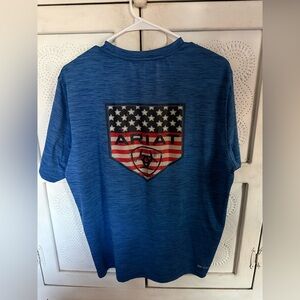 Men’s Ariat tek Blue Graphic T-Shirt medium